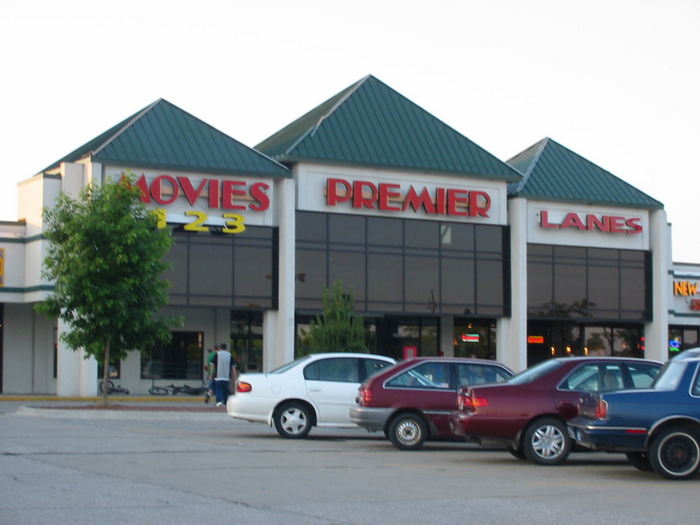 Premier Lanes - 2002 Photo